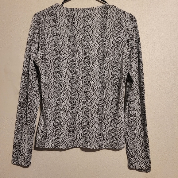 Carlisle Cheetah Print Long Sleeve Top - Picture 2 of 6